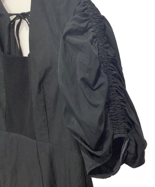 FRAY ID（フレイ アイディー）FRAY ID (フレイ アイディー) カットコンビパフワンピース ブラック サイズ:０の古着・服飾アイテム