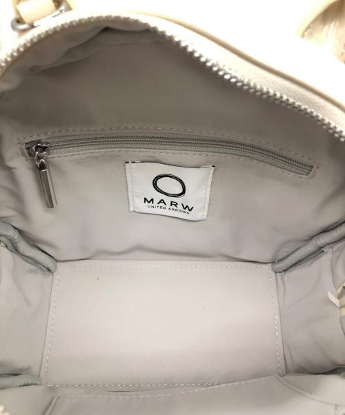 MARW UNITED ARROWS（マルゥ ユナイテッドアローズ）MARW UNITED ARROWS (マルゥ ユナイテッドアローズ) エコレザー ラウンド ボストンバッグ ホワイトの古着・服飾アイテム