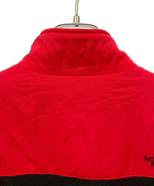 THE NORTH FACE（ザ ノース フェイス）THE NORTH FACE (ザ ノース フェイス) デナリジャケット レッドxブラック サイズ:Mの古着・服飾アイテム