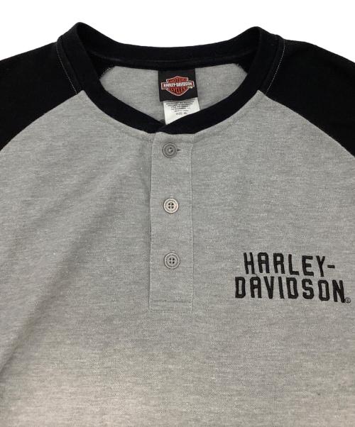 HARLEY-DAVIDSON（ハーレーダビッドソン）HARLEY-DAVIDSON (ハーレーダビッドソン) ダーティング ヘンリー カットソー グレー×ブラック サイズ:XLの古着・服飾アイテム