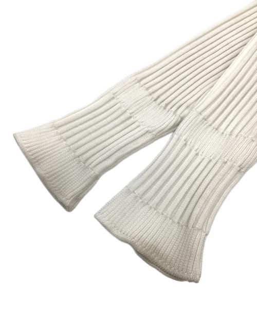 UNITED TOKYO（ユナイテッドトーキョー）UNITED TOKYO (ユナイテッドトーキョー) シューティングリブニット ホワイト サイズ:FREEの古着・服飾アイテム