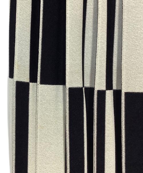 UNITED TOKYO（ユナイテッドトーキョー）UNITED TOKYO (ユナイテッドトーキョー) チェッカーニットスカート ホワイト×ブラック サイズ:1の古着・服飾アイテム