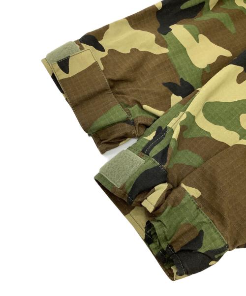 BEAMS（ビームス）BEAMS (ビームス) ビッグECWCSパーカー ブラック×オリーブ サイズ:S 未使用品の古着・服飾アイテム