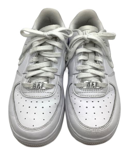 NIKE（ナイキ）NIKE (ナイキ) ローカットスニーカー ホワイト サイズ:22の古着・服飾アイテム