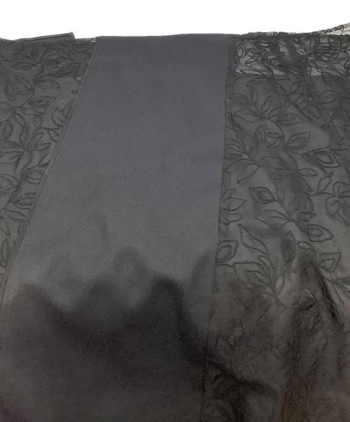 UNITED TOKYO（ユナイテッドトーキョー）UNITED TOKYO (ユナイテッドトーキョー) スムースエンブロイダリースカート ブラック サイズ:Mの古着・服飾アイテム