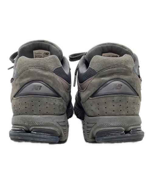 NEW BALANCE（ニューバランス）NEW BALANCE (ニューバランス) M2002RXA MAGNET GRAY 22SS-I グレー サイズ:26の古着・服飾アイテム