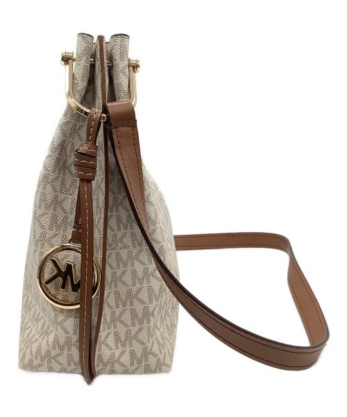 MICHAEL KORS（マイケル・コース）MICHAEL KORS (マイケルコース) ショルダーバッグ ホワイトの古着・服飾アイテム