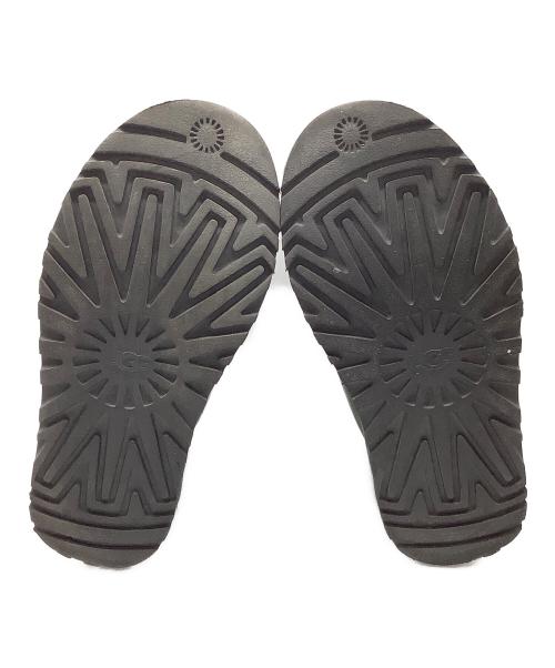 UGG（アグ）UGG (アグ) ニューメルプラットフォームジップブーツ グリーン サイズ:23の古着・服飾アイテム