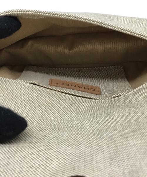 CHANEL（シャネル）CHANEL (シャネル) チェーンショルダーバッグ カメリア No.5 キャンパス×パテントレザー ベージュの古着・服飾アイテム