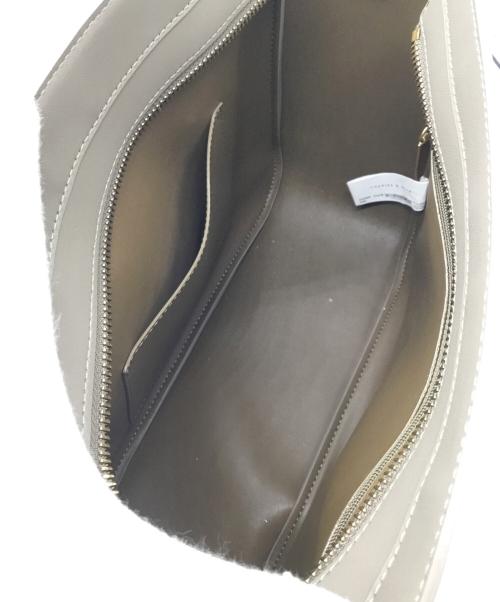 CHARLES & KEITH（チャールズアンドキース）CHARLES & KEITH (チャールズ＆キース) リングディティールホーボーバッグ グレーの古着・服飾アイテム
