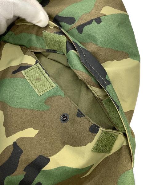 US ARMY（ユーエスアーミー）US ARMY (ユーエスアーミー) ECWCS GEN1 WOODLAND CAMO JACKET カーキ サイズ:SMALL-REGULARの古着・服飾アイテム