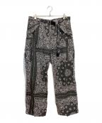 sacaiサカイ）の古着「Ghetto Gastro Bandana Print Pants」｜ブラック