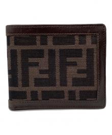 FENDI（フェンディ）の古着「ズッカ 2つ折り財布」｜ブラウン