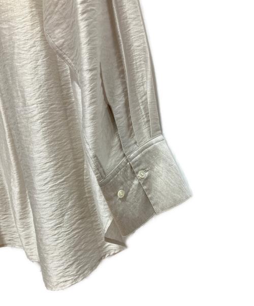 kurashi&trips publishing（クラシアンドトリップス パブリッシング）KURASHI&Trips PUBLISHING (クラシアンドトリップス パブリッシング) 「とろんと光って揺れる」程よくシアーな羽織りブラウス グレー サイズ:FREEの古着・服飾アイテム