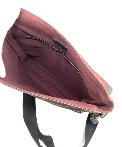 LOUIS VUITTON（ルイ ヴィトン）LOUIS VUITTON (ルイ ヴィトン) ショルダーバッグ ブラウンの古着・服飾アイテム