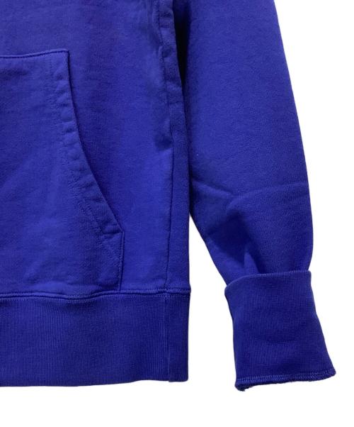 maison kitsune（メゾンキツネ）MAISON KITSUNE (メゾンキツネ) プルオーバーパーカー ブルー サイズ:XSの古着・服飾アイテム