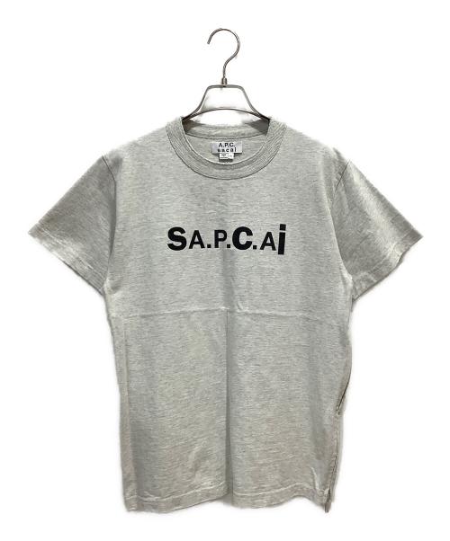 A.P.C.（アーペーセー）A.P.C. (アーペーセー) sacai (サカイ) サイドジップロゴカットソー グレー サイズ:XSの古着・服飾アイテム