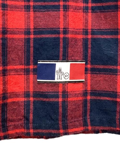 MONCLER（モンクレール）MONCLER (モンクレール) 長袖シャツ レッド×ネイビー サイズ:5の古着・服飾アイテム
