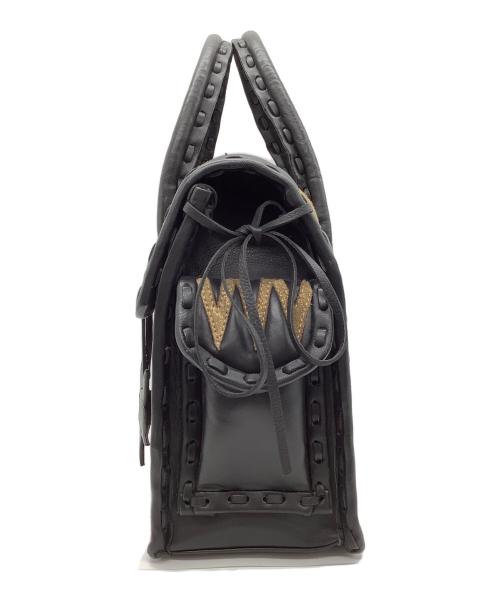 Carving Tribes（カービングトライブス）CARVING TRIBES (カービングトライブス) スターキルティングバッグ ゴールドの古着・服飾アイテム