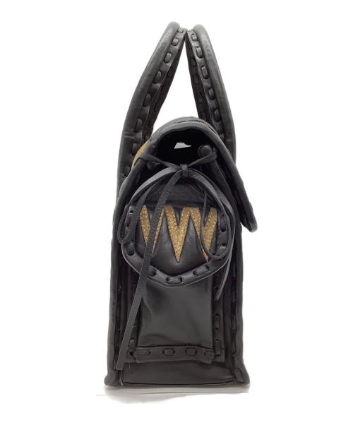 Carving Tribes（カービングトライブス）CARVING TRIBES (カービングトライブス) スターキルティングバッグ ゴールドの古着・服飾アイテム