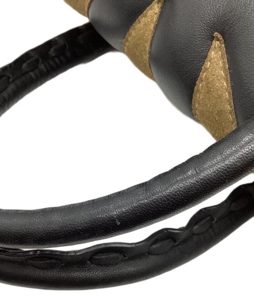 Carving Tribes（カービングトライブス）CARVING TRIBES (カービングトライブス) スターキルティングバッグ ゴールドの古着・服飾アイテム