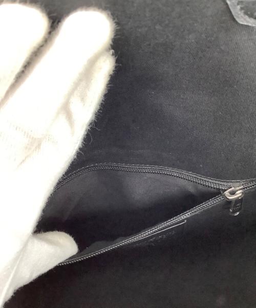 Carving Tribes（カービングトライブス）CARVING TRIBES (カービングトライブス) スターキルティングバッグ ゴールドの古着・服飾アイテム