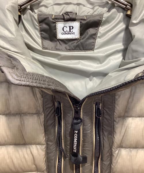 C.P COMPANY（シーピーカンパニー）C.P COMPANY (シーピーカンパニー) D.D. Shell Goggle Down Jacket FALLEN ROCK - GREY サイズ:XLの古着・服飾アイテム