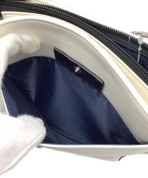 CASTELBAJAC（カステルバジャック）CASTELBAJAC (カステルバジャック) ショルダーバッグ ホワイトの古着・服飾アイテム