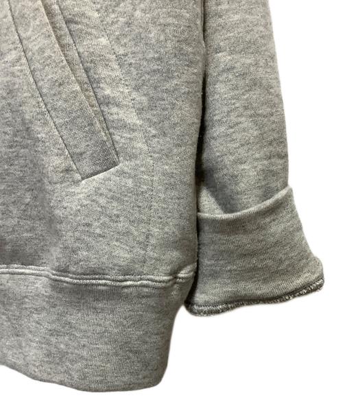 PLAY COMME des GARCONS（プレイコムデギャルソン）PLAY COMME des GARCONS (プレイコムデギャルソン) Pullover Hoodie With Red Emblem Top Gray グレー サイズ:Mの古着・服飾アイテム