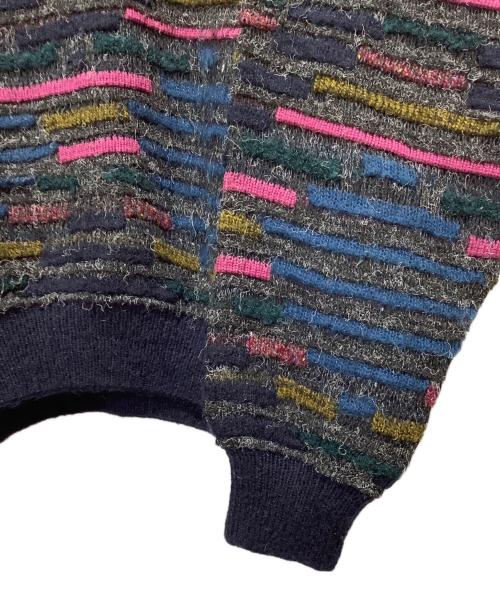 NANIBON（ナーニボン）NANIBON (ナーニボン) Vネック ジャガード ニット ネイビー×ピンク サイズ:52の古着・服飾アイテム