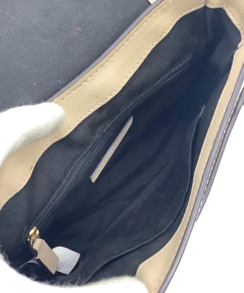 MARC JACOBS（マークジェイコブス）MARC JACOBS (マークジェイコブス) ショルダーバッグ ベージュの古着・服飾アイテム