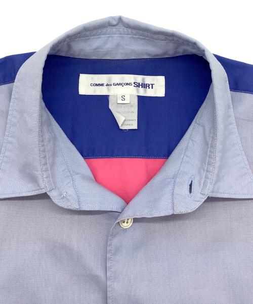 COMME des GARCONS（コムデギャルソン）COMME des GARCONS (コムデギャルソン) 半袖シャツ ブルー×ピンク サイズ:Sの古着・服飾アイテム