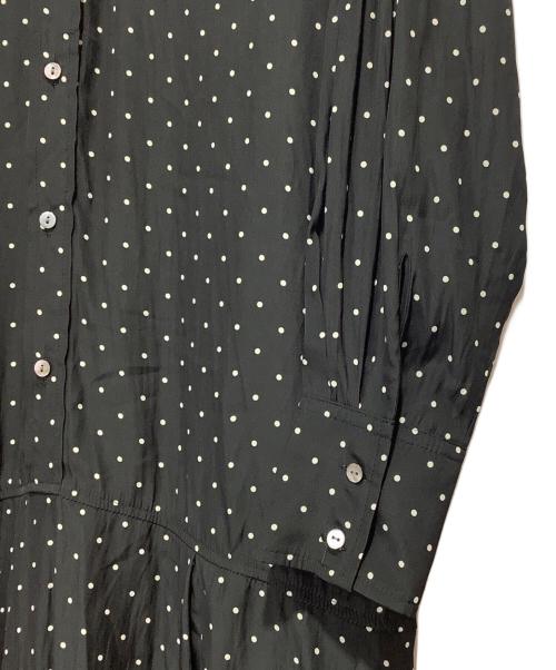 BEARDSLEY（ビアズリー）BEARDSLEY (ビアズリー) ドットカラーレスワンピース ブラックの古着・服飾アイテム