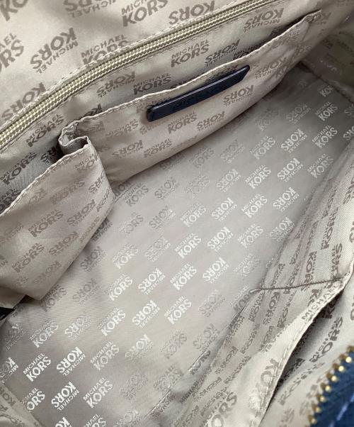 MICHAEL KORS（マイケルコース）MICHAEL KORS (マイケルコース) ハンドバッグ ネイビーの古着・服飾アイテム