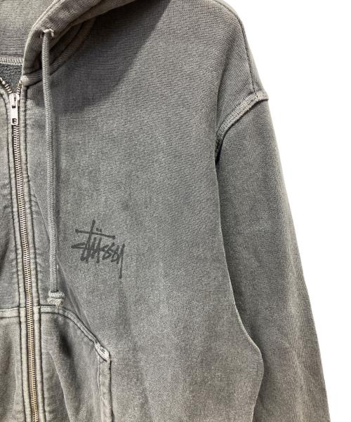 stussy（ステューシー）stussy (ステューシー) BASIC STÜSSY ZIP HOODIE PIGMENT DYED グレー サイズ:Mの古着・服飾アイテム