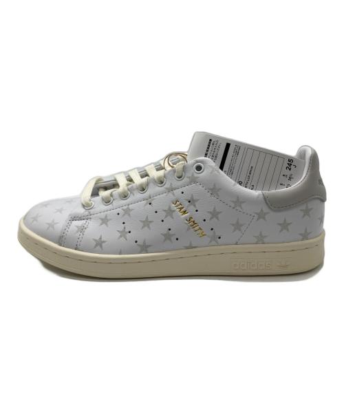 adidas（アディダス）adidas (アディダス) STAN SMITH LUX ATMOS ホワイト サイズ:24.5 未使用品の古着・服飾アイテム