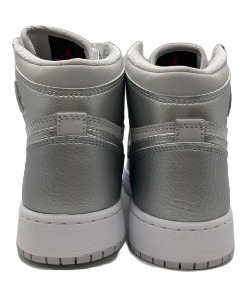 NIKE（ナイキ）NIKE (ナイキ) Air Jordan 1 High OG シルバー サイズ:24.5 未使用品の古着・服飾アイテム
