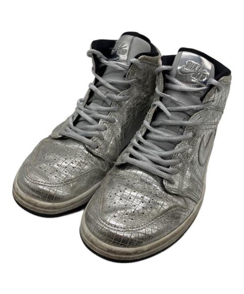 NIKE（ナイキ）NIKE (ナイキ) WMNS AIR JORDAN 1 MID SE Disco Ball シルバー サイズ:25の古着・服飾アイテム