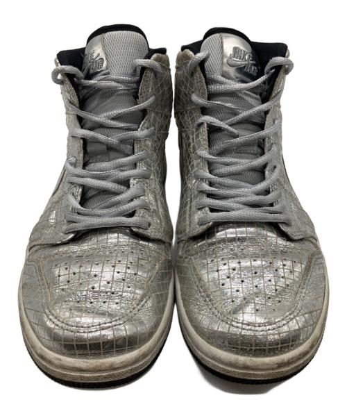 NIKE（ナイキ）NIKE (ナイキ) WMNS AIR JORDAN 1 MID SE Disco Ball シルバー サイズ:25の古着・服飾アイテム