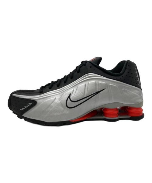 NIKE（ナイキ）NIKE (ナイキ) SHOX R4 グレー×レッド サイズ:27.5の古着・服飾アイテム