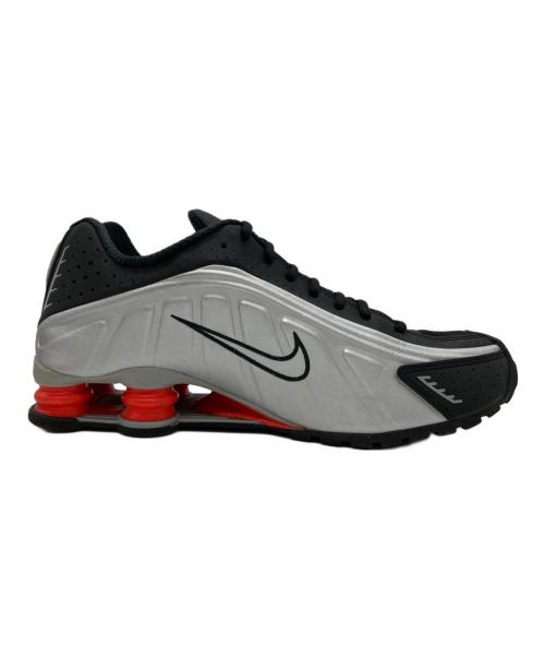 NIKE（ナイキ）NIKE (ナイキ) SHOX R4 グレー×レッド サイズ:27.5の古着・服飾アイテム
