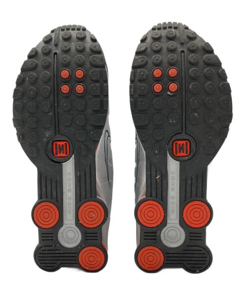 NIKE（ナイキ）NIKE (ナイキ) SHOX R4 グレー×レッド サイズ:27.5の古着・服飾アイテム