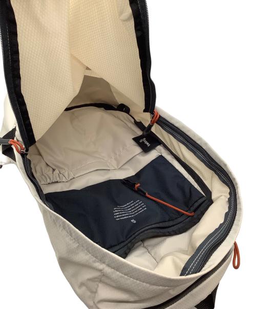 bellroy（ベルロイ）Bellroy (ベルロイ) デイパック カーキの古着・服飾アイテム