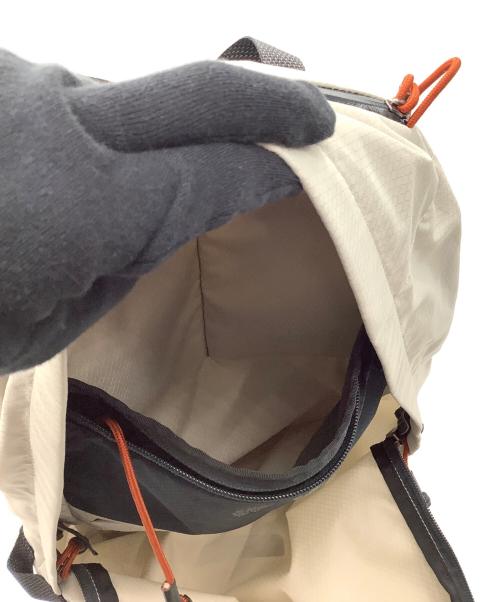 bellroy（ベルロイ）Bellroy (ベルロイ) デイパック カーキの古着・服飾アイテム