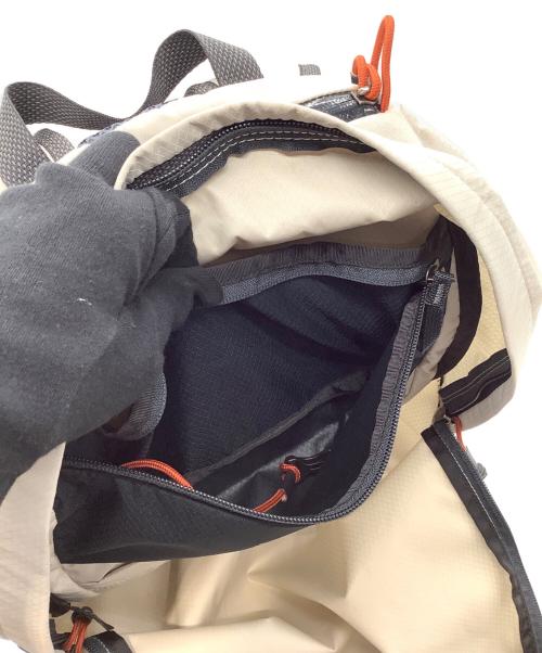 bellroy（ベルロイ）Bellroy (ベルロイ) デイパック カーキの古着・服飾アイテム