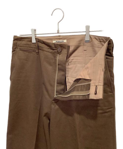 AURALEE（オーラリー）AURALEE (オーラリー) WASHED FINX CHINO WIDE PANTS ブラウン サイズ:4の古着・服飾アイテム
