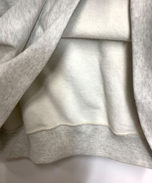 LFYT（エルエフワイティー）LFYT (エルエフワイティー) WORN OUT ATHLETICS HOODIE グレー サイズ:XLサイズの古着・服飾アイテム