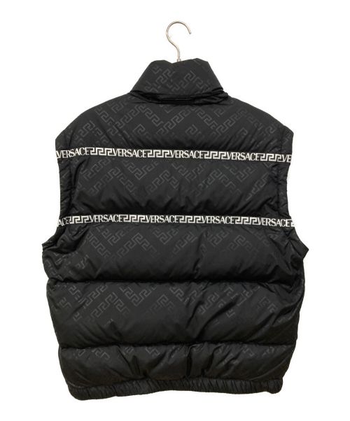 VERSACE（ヴェルサーチェ）VERSACE (ヴェルサーチェ) ダウンジャケット ブラック×ホワイト サイズ:Lの古着・服飾アイテム
