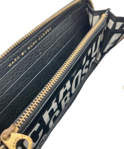 Marc by Marc Jacobs（マークバイマークジェイコブス）Marc by Marc Jacobs (マークバイマークジェイコブス) ラウンドファスナー長財布 ブラック×ゴールドの古着・服飾アイテム