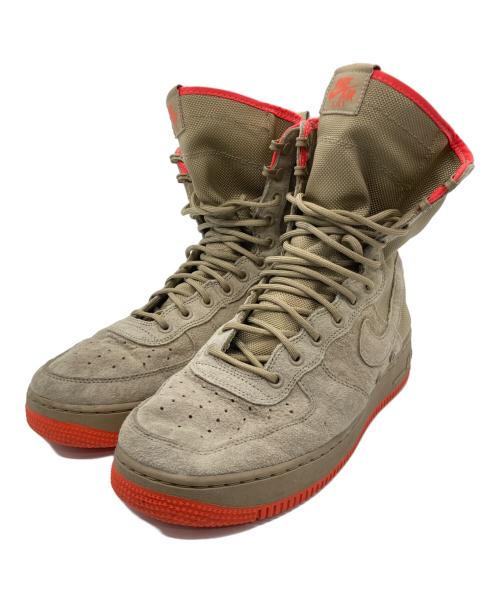 NIKE（ナイキ）NIKE (ナイキ) スニーカー ベージュ×オレンジ サイズ:28.5の古着・服飾アイテム